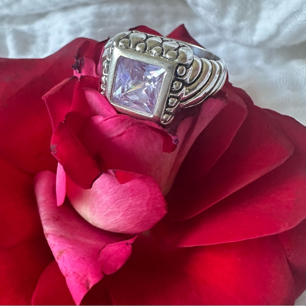 Vintage CW Sterling  Silver 925  and Purple Women's Ring size 6